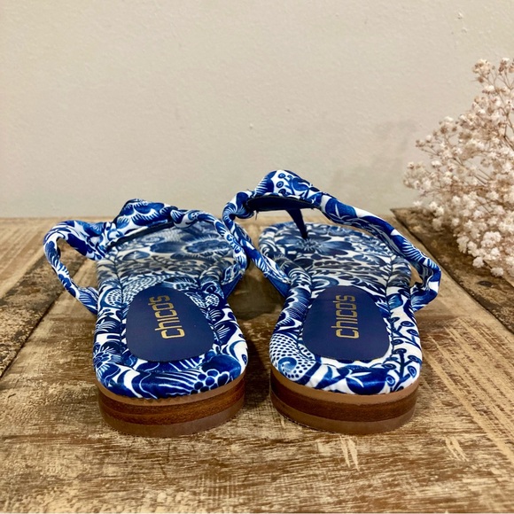Chico's Blue Floral Thong Sandals Classic Navy/White Natalia Printed 8 NWOB - Picture 5 of 14